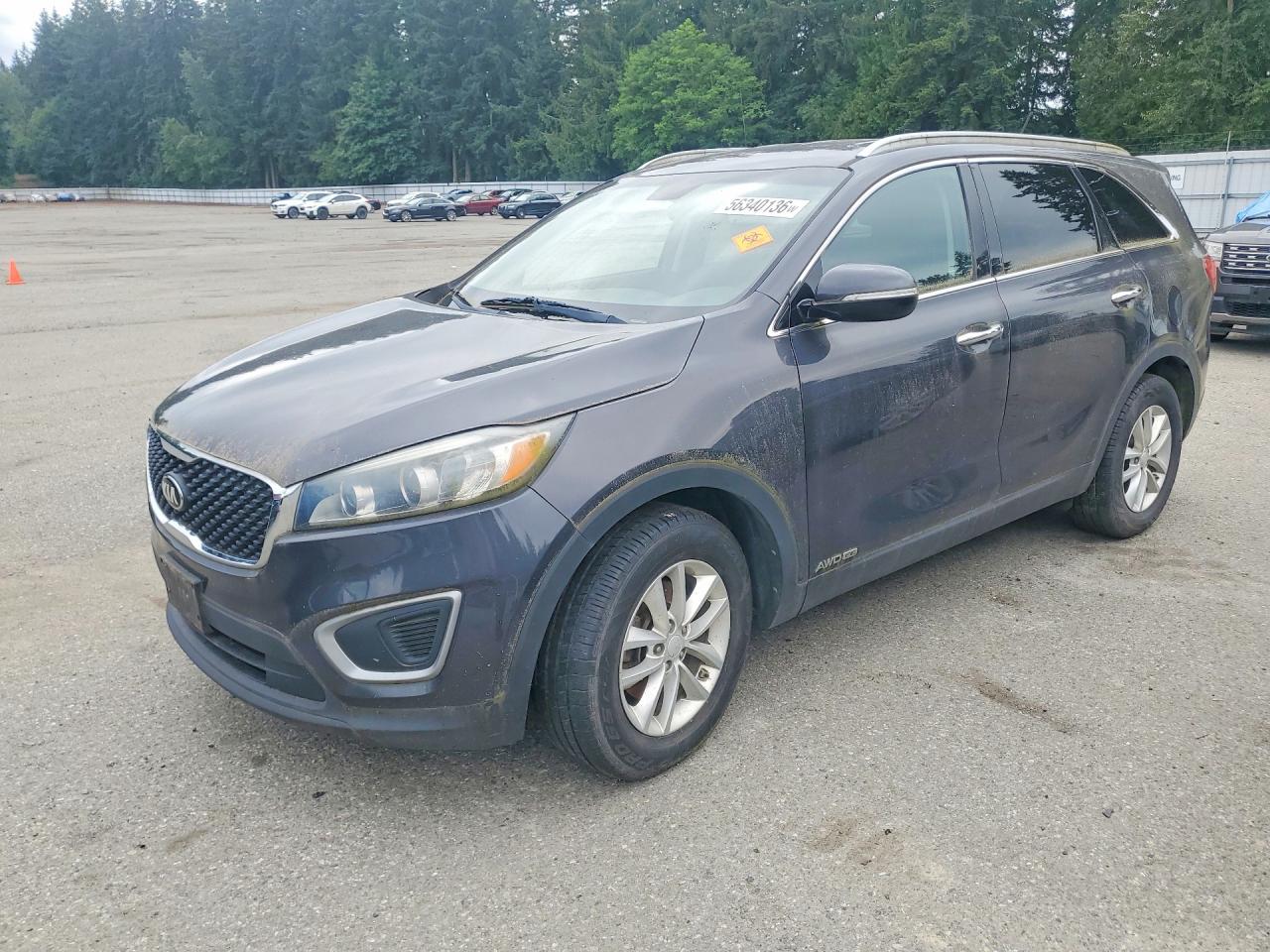 Salvage Kia Sorento Image
