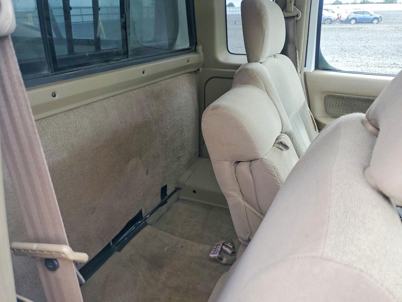 Nissan Frontier King Cab Xe