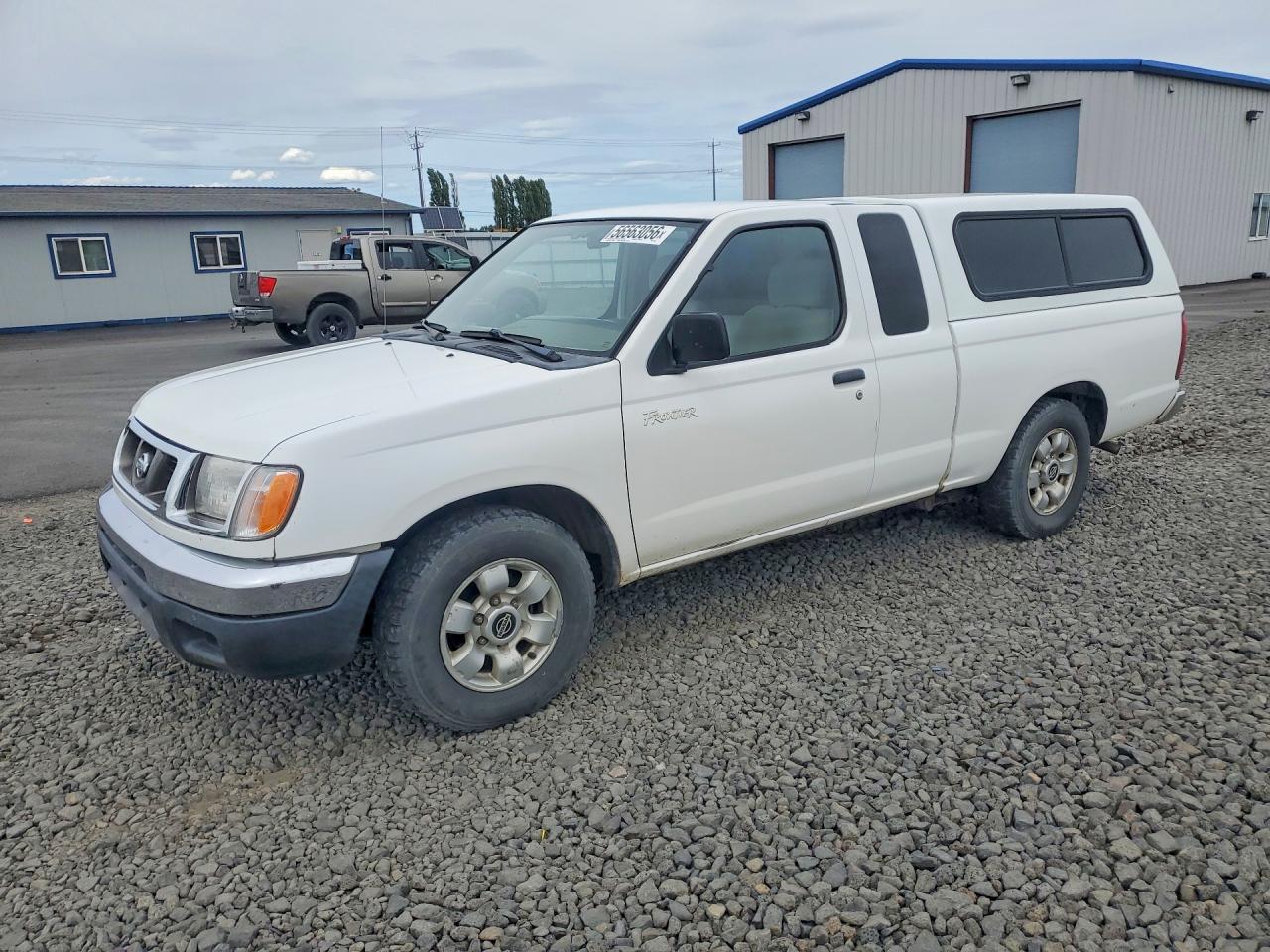 Salvage Nissan Frontier Image