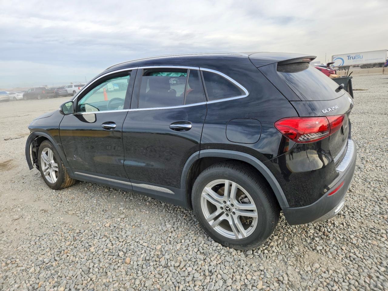 Mercedes-Benz GLA 250 4matic
