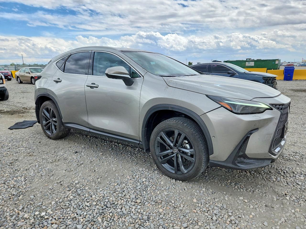 Lexus NX Base