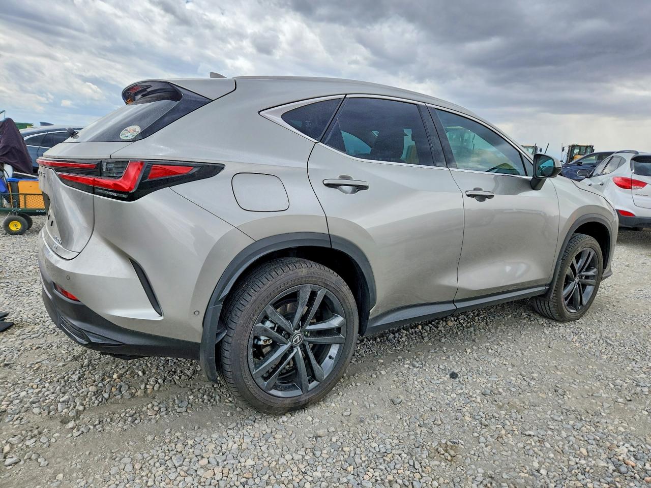 Lexus NX Base