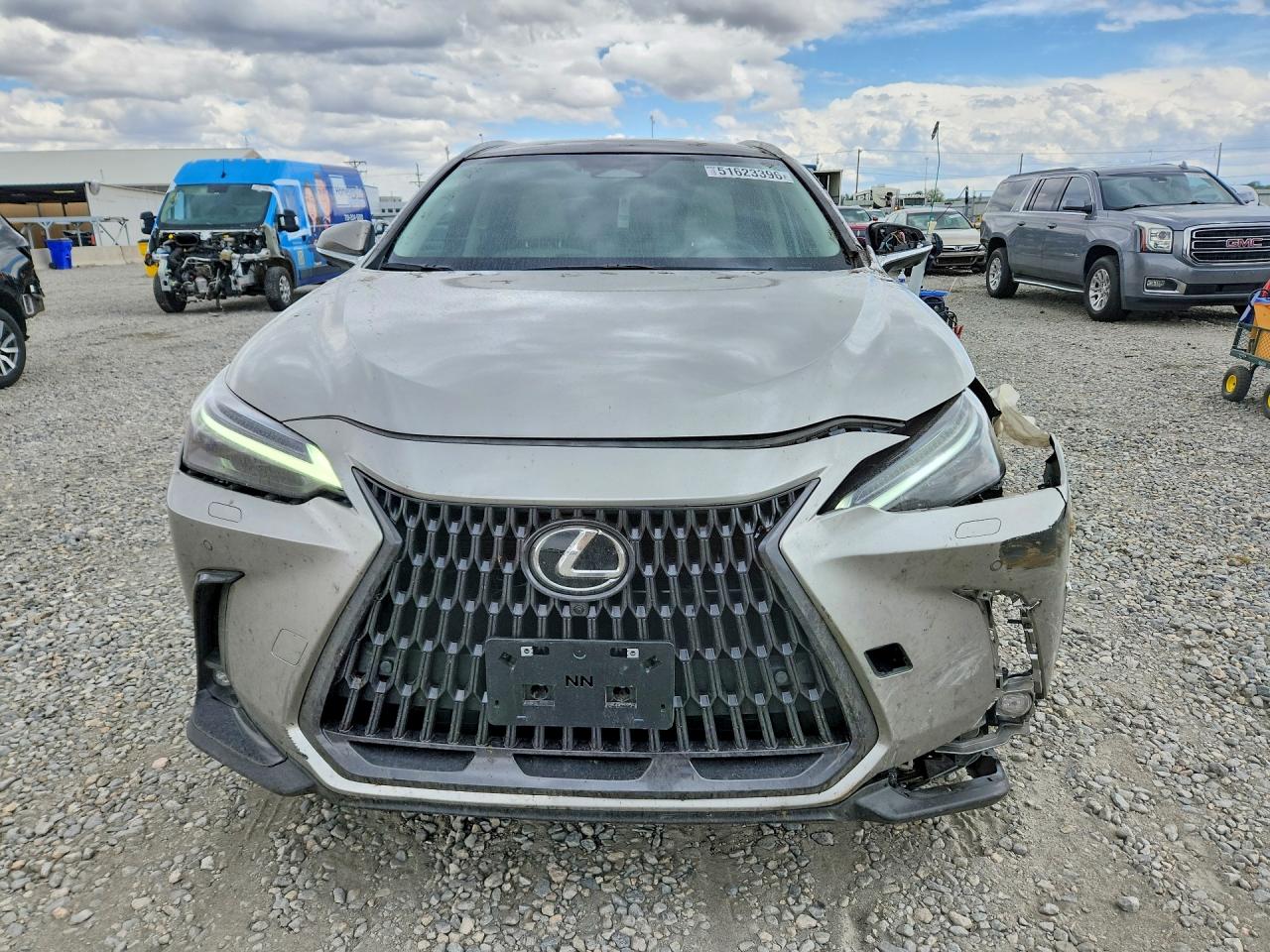 Lexus NX Base