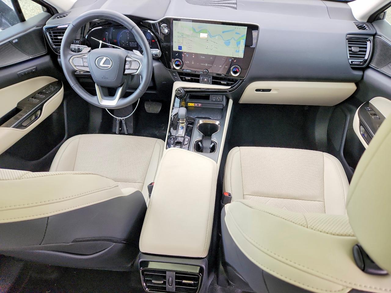 Lexus NX Base