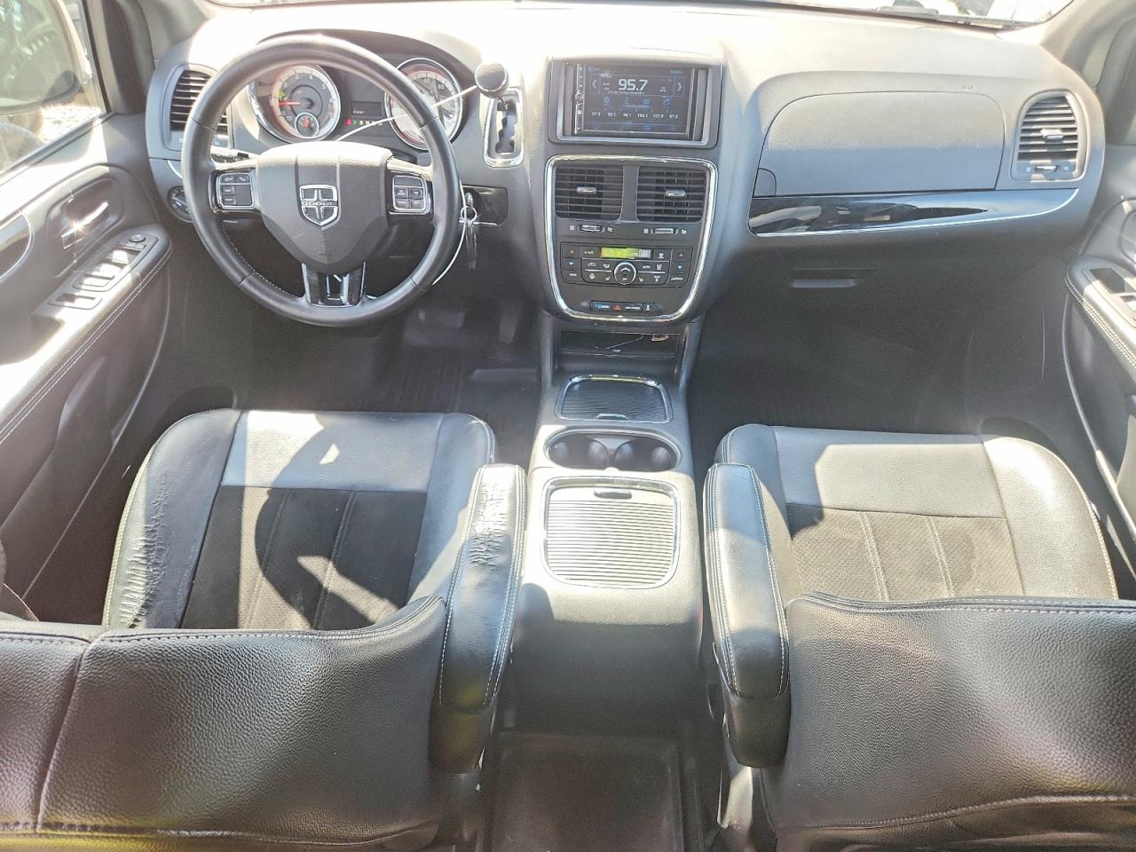 Dodge Caravan Sxt
