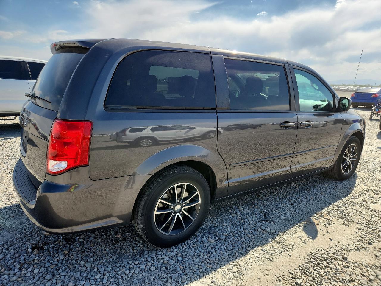 Dodge Caravan Sxt