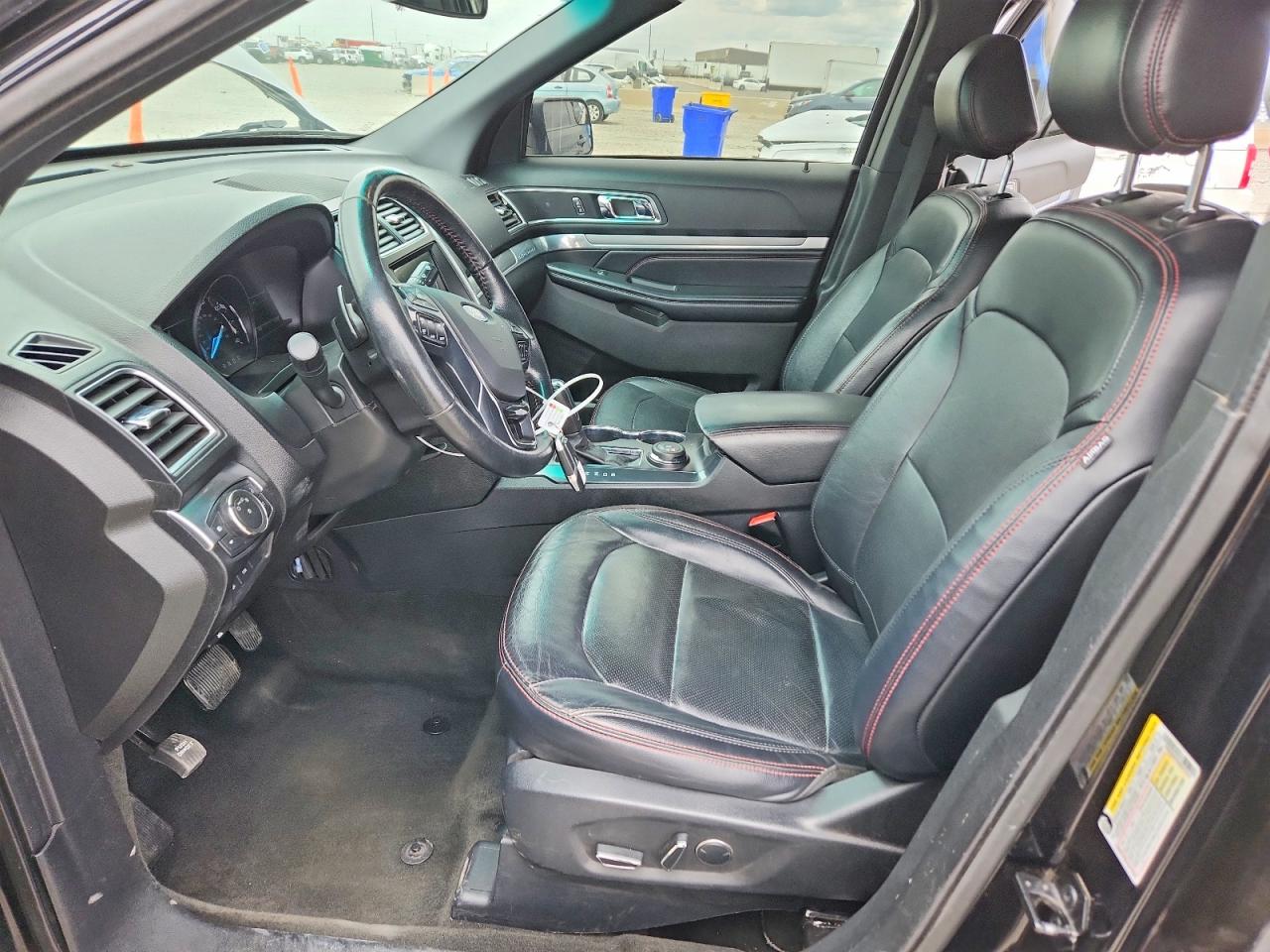 Ford Explorer Sport