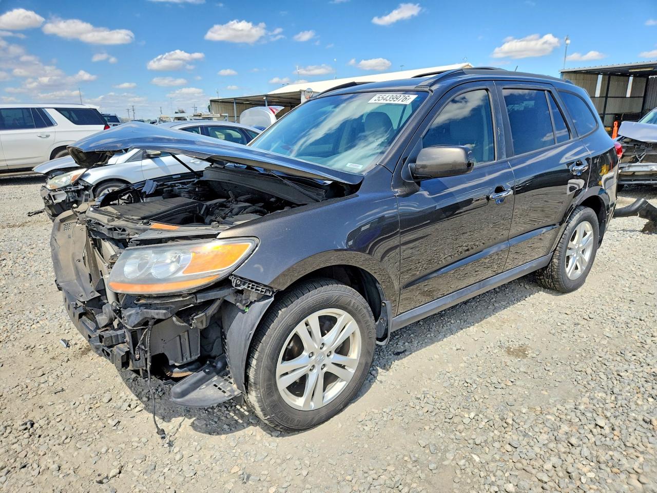 Salvage Hyundai SANTA FE Image