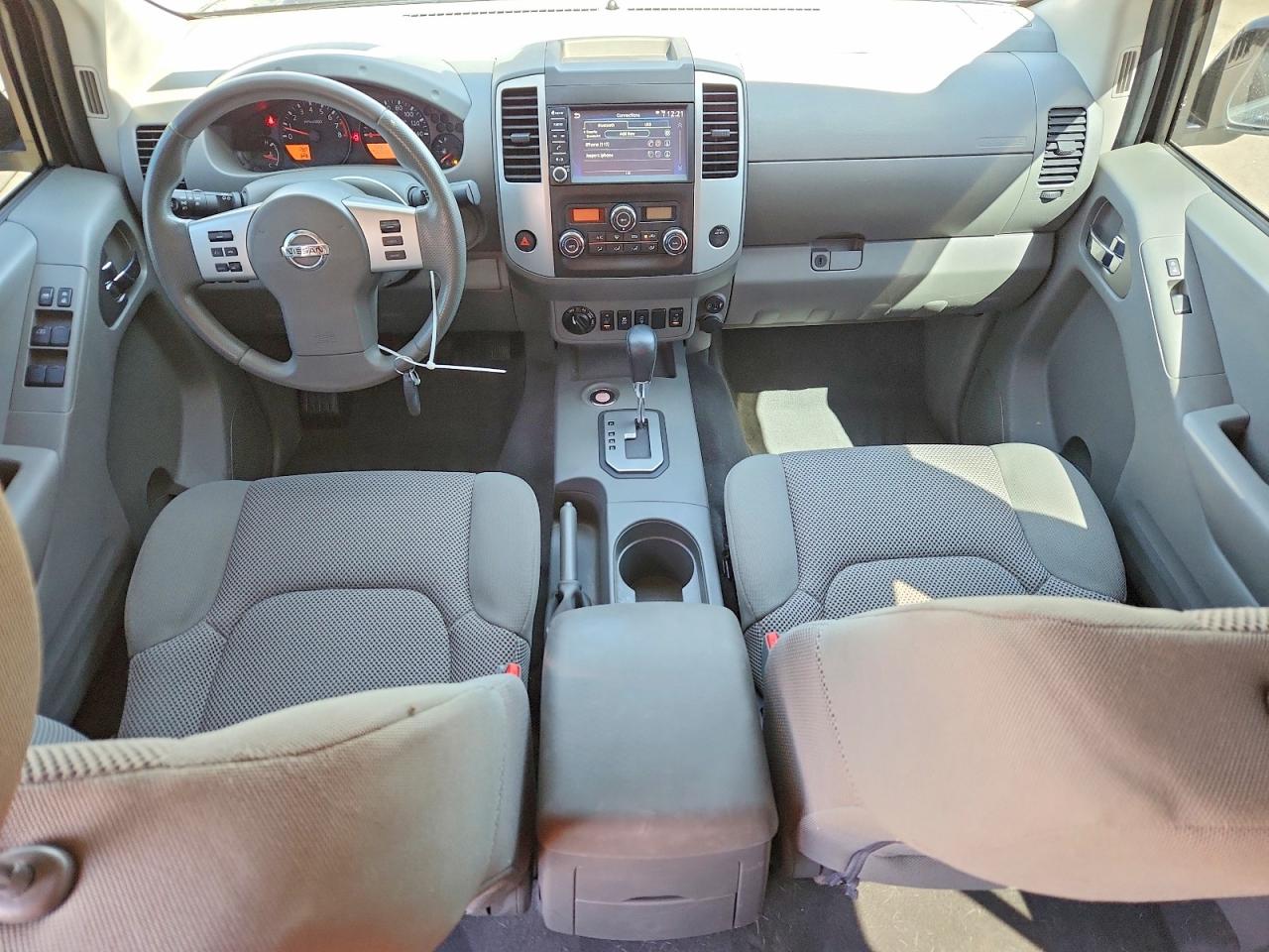 Nissan Frontier Sv