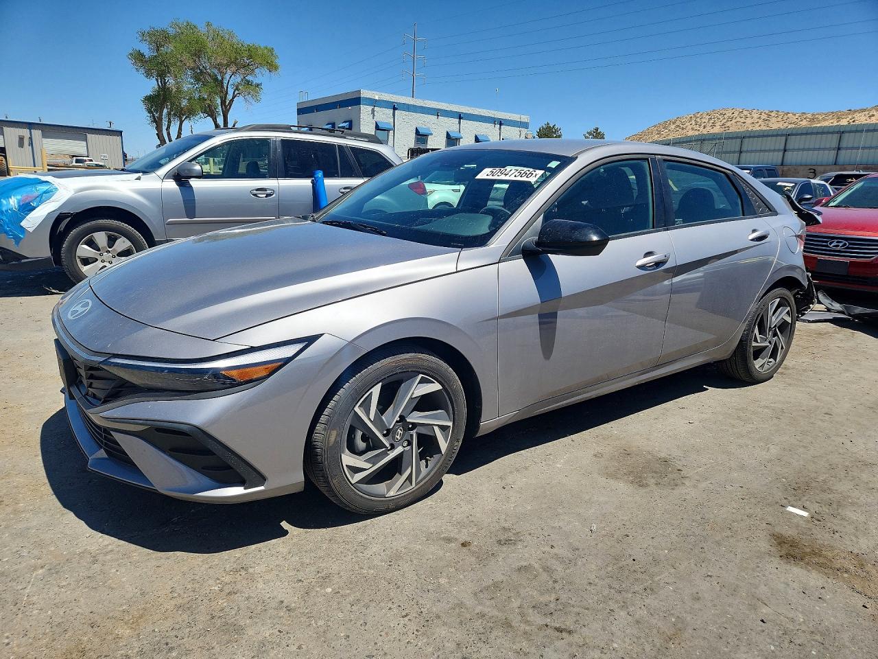 Salvage Hyundai ELANTRA Image