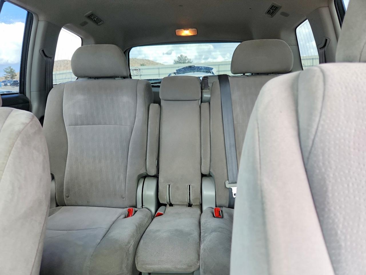 Toyota Highlander Base