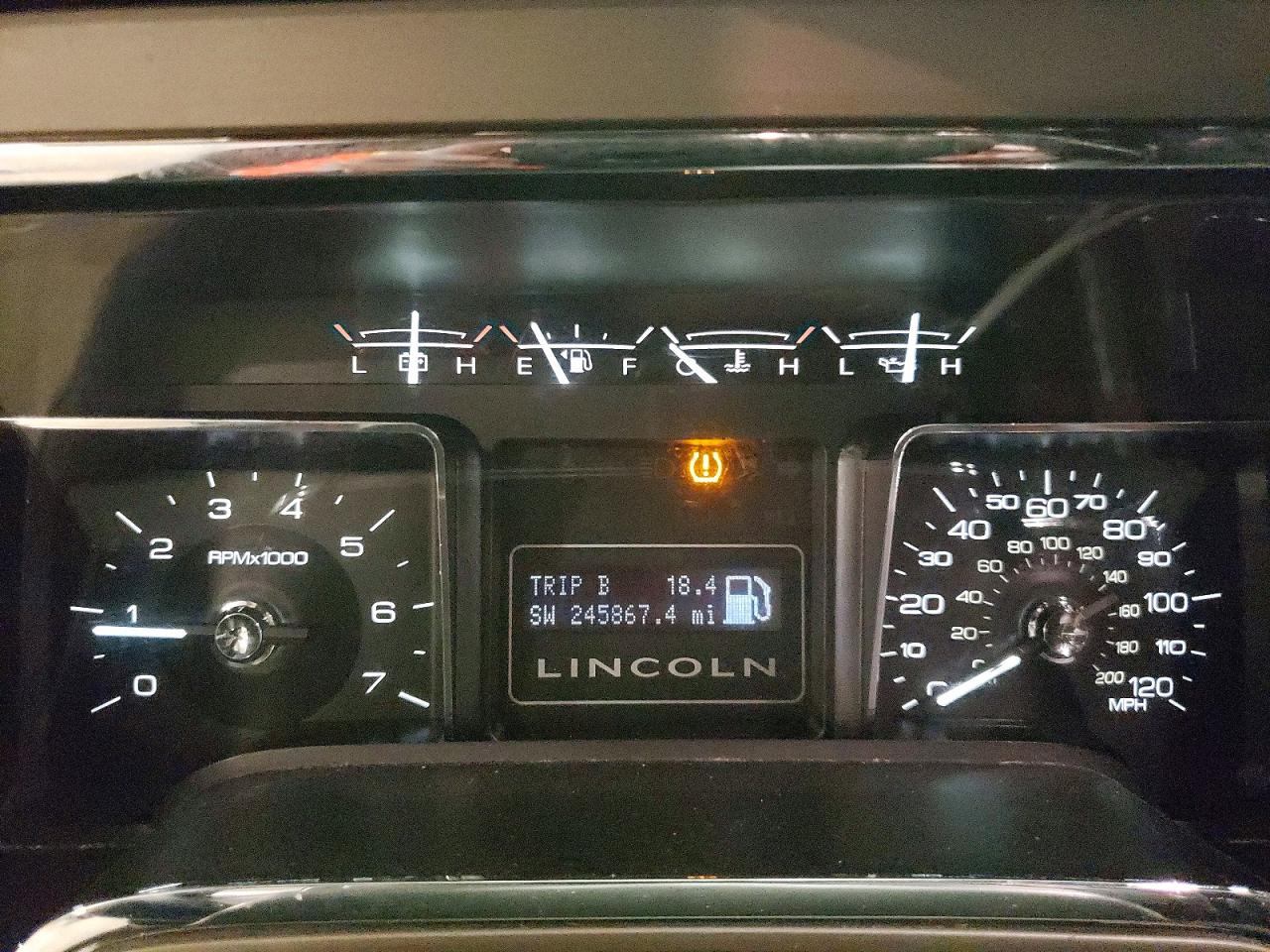 Lincoln Navigator L