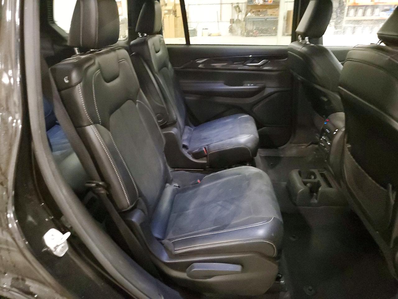 Jeep Cherokee L Laredo