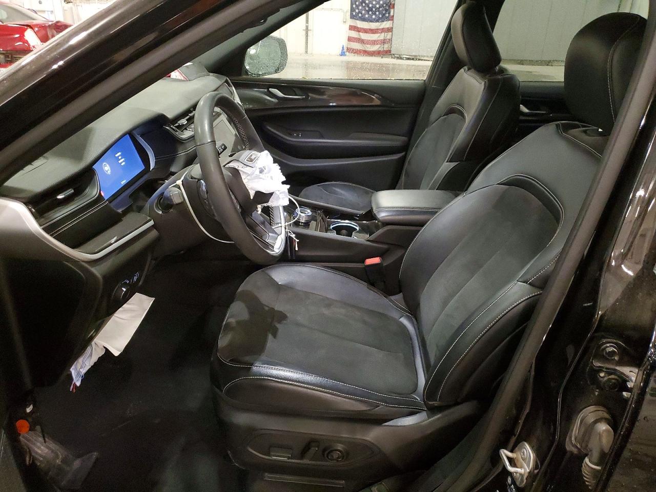 Jeep Cherokee L Laredo