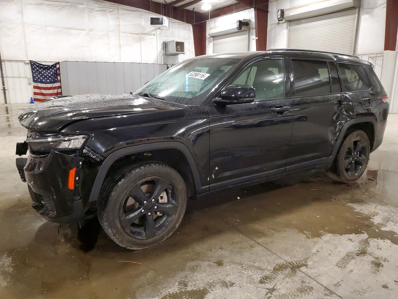 Salvage Jeep Cherokee Image