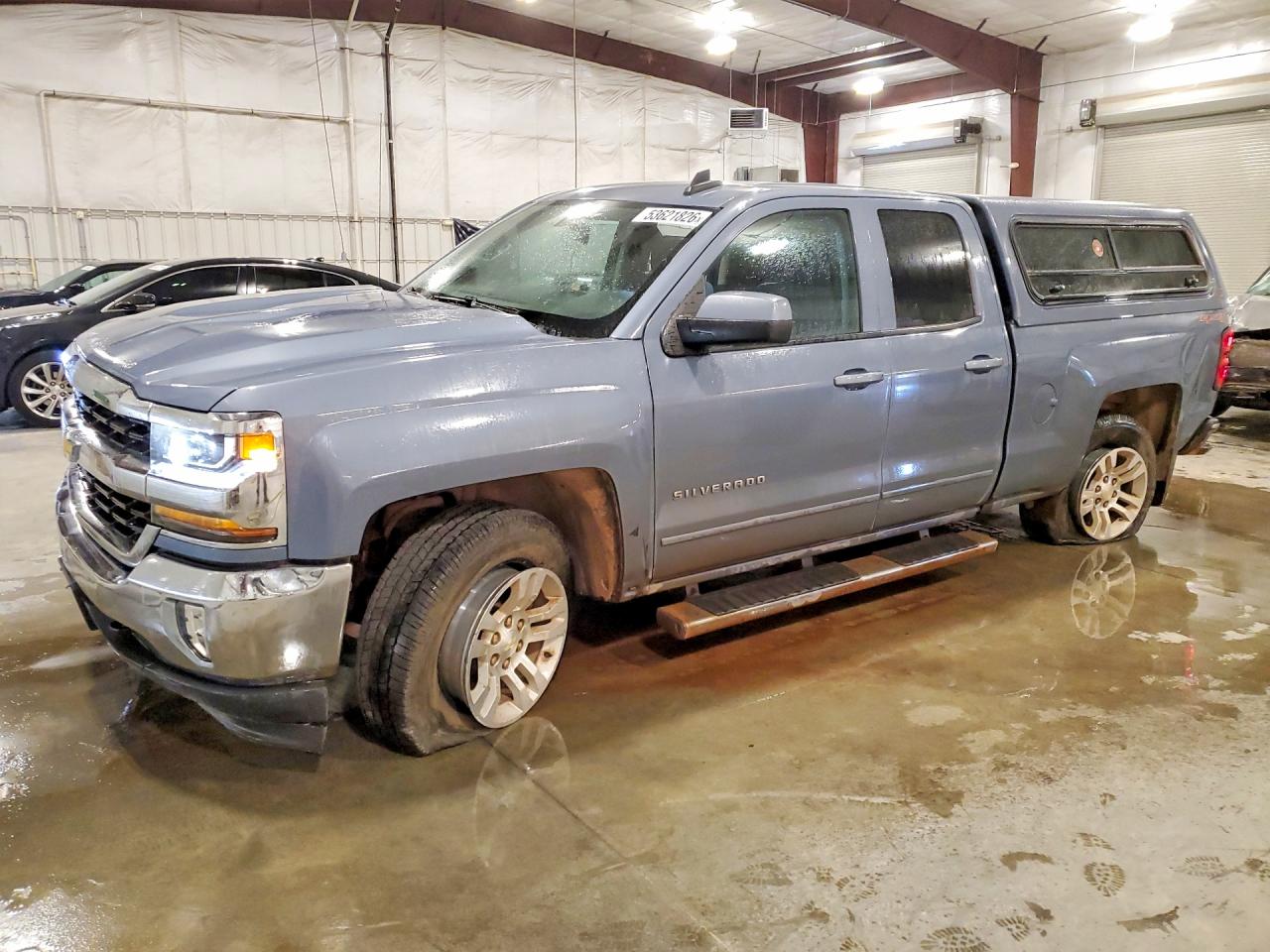 Salvage Chevrolet Silverado Image