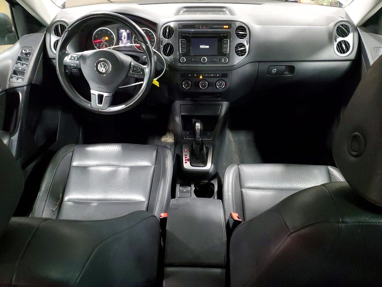 Volkswagen Tiguan S