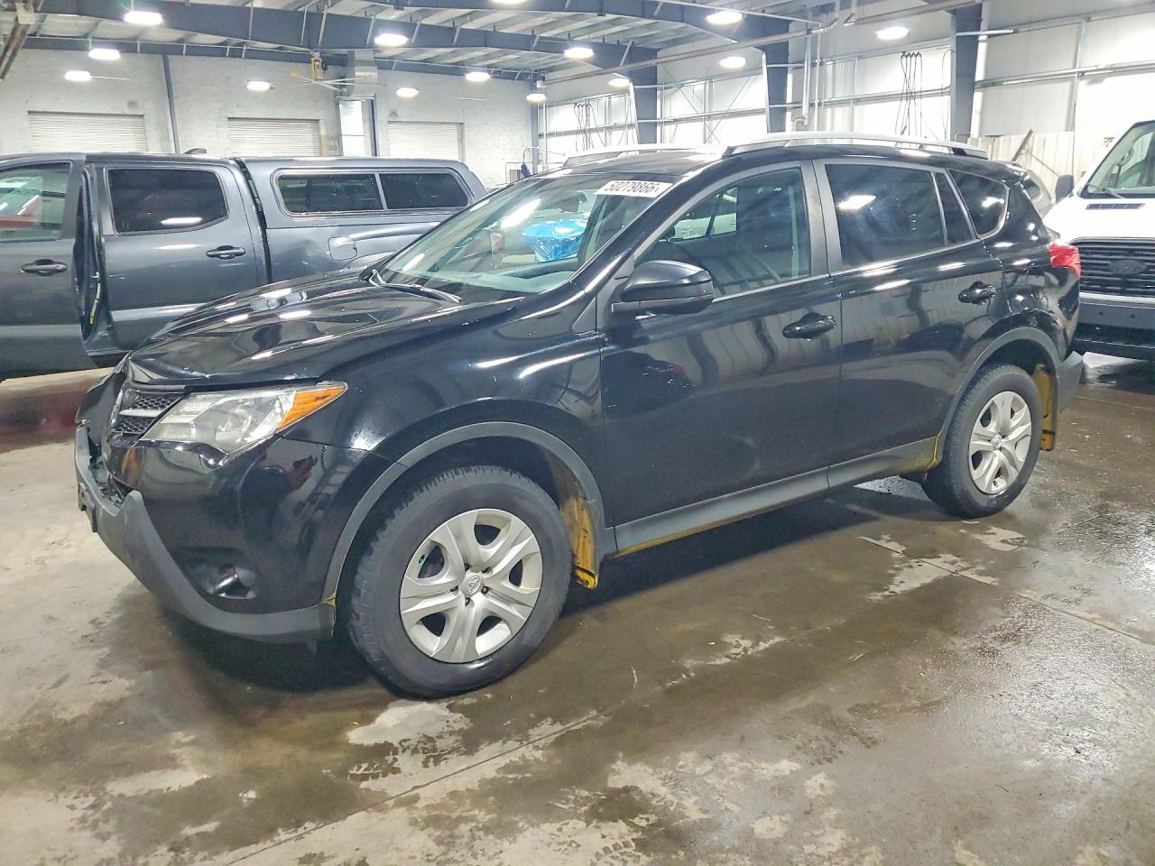 Salvage Toyota RAV4 Image