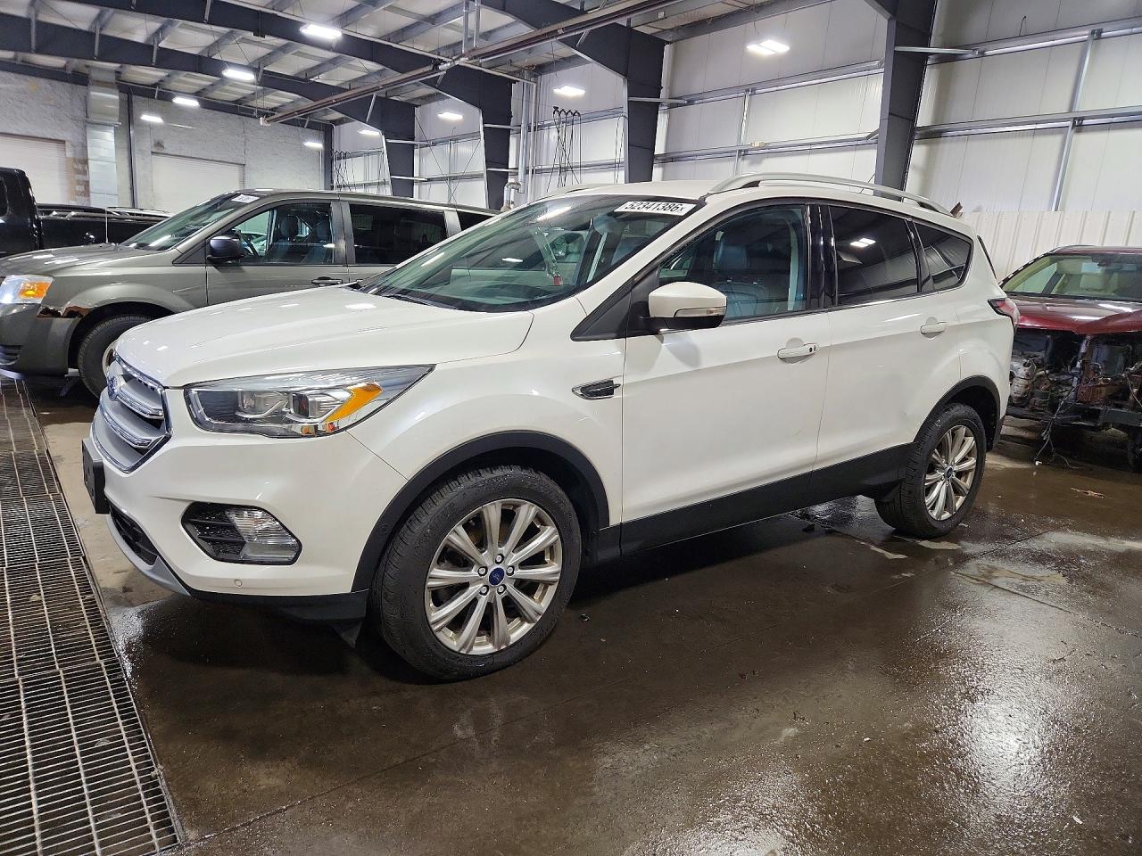Salvage Ford Escape Image
