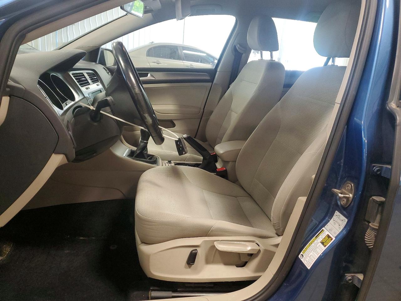 Volkswagen Golf S