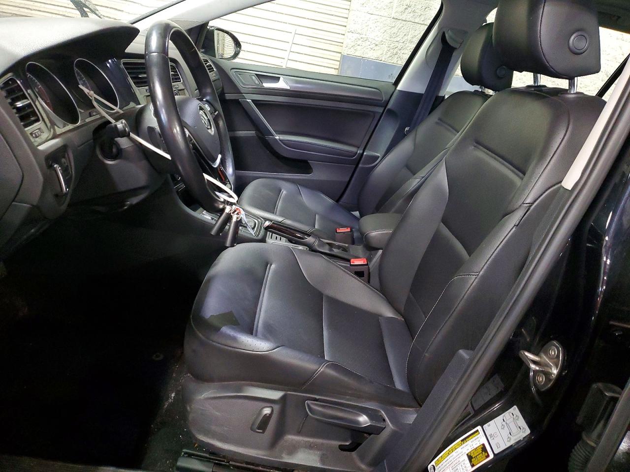 Volkswagen Golf S