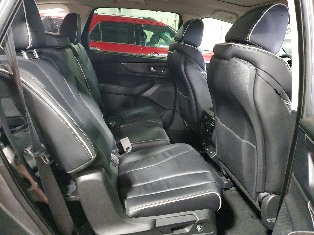 Acura MDX Advance