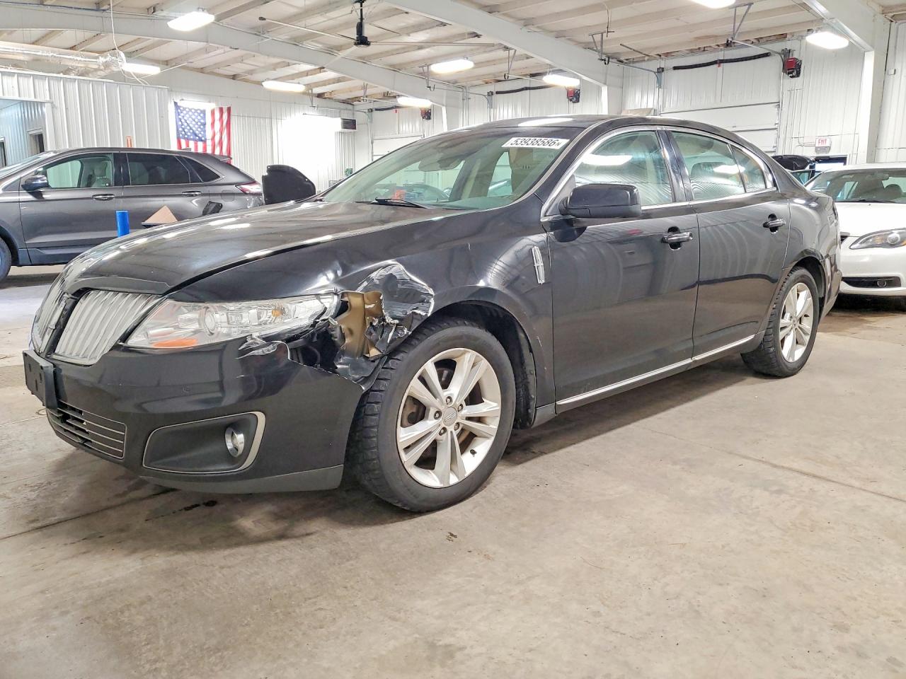 Salvage Lincoln MKS Image
