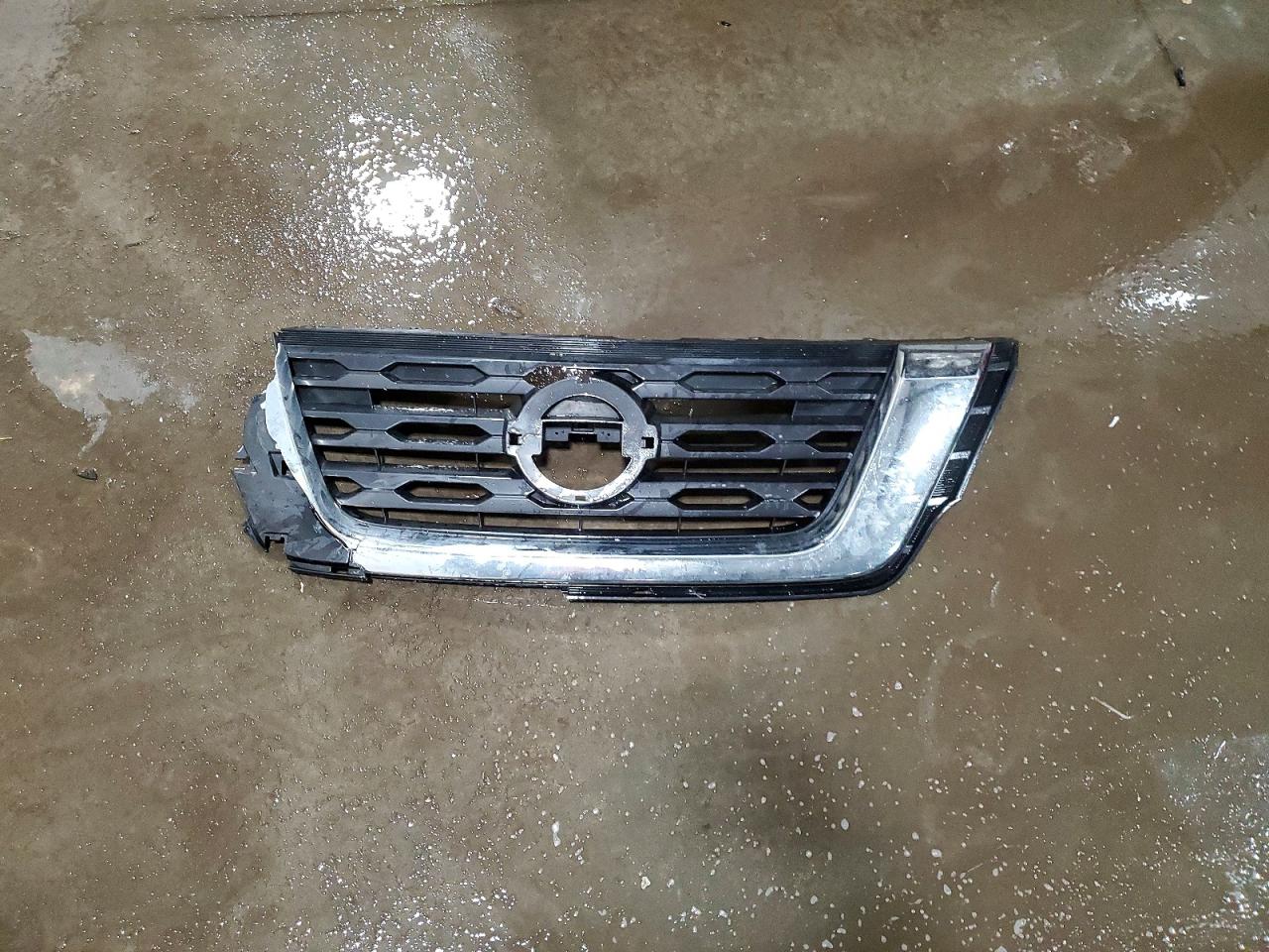 Nissan Pathfinder Sv
