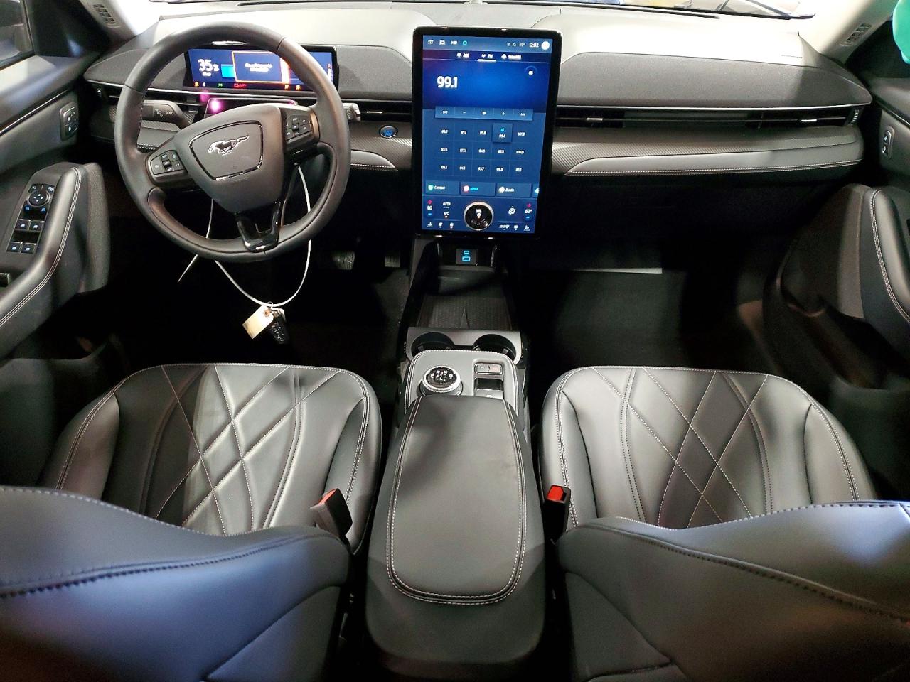 Ford Mustang Select