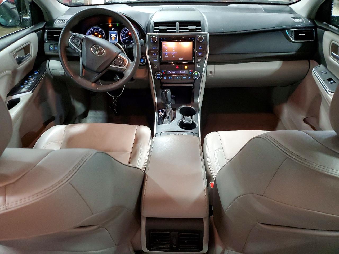 Toyota Camry Xle