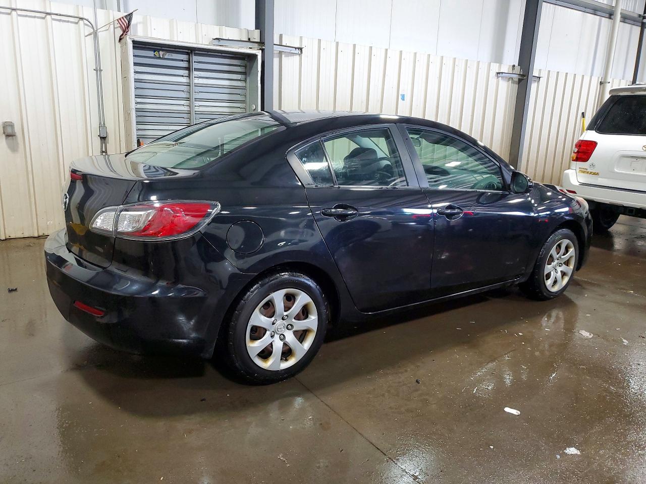 Mazda 3 I