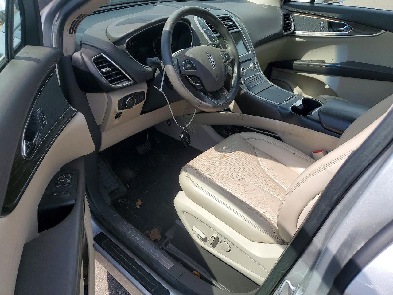 Lincoln MKX Reserve