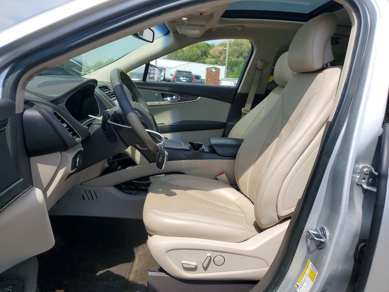 Lincoln MKX Reserve