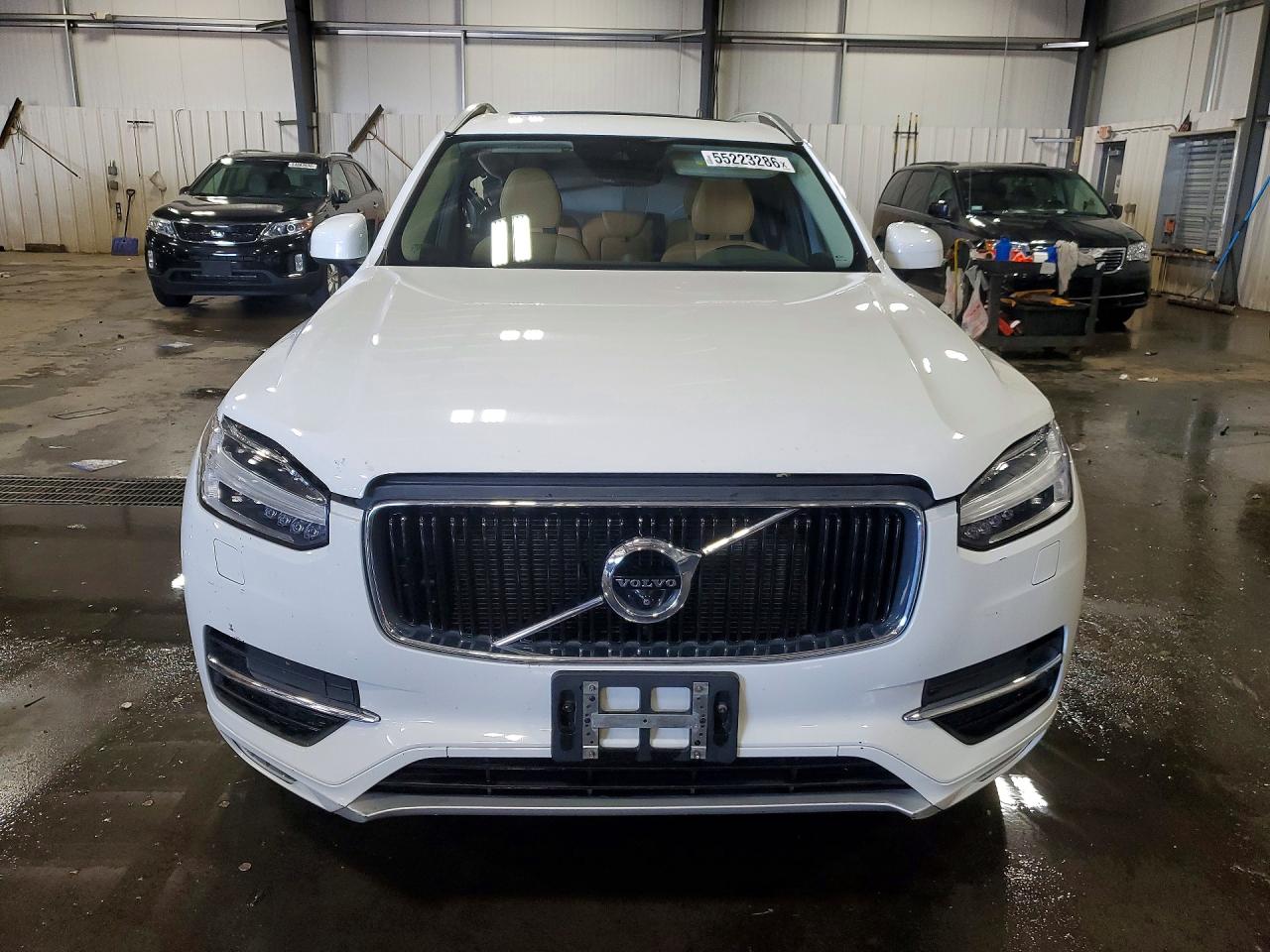 Volvo XC90 T6