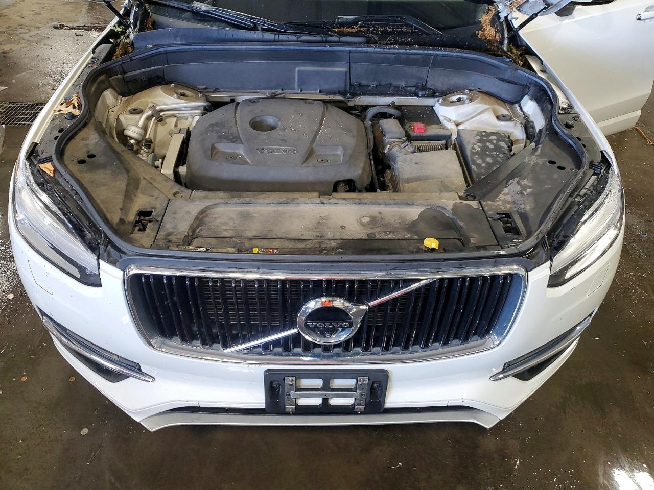 Volvo XC90 T6