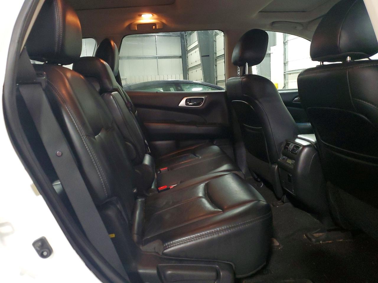 Nissan Pathfinder Sl