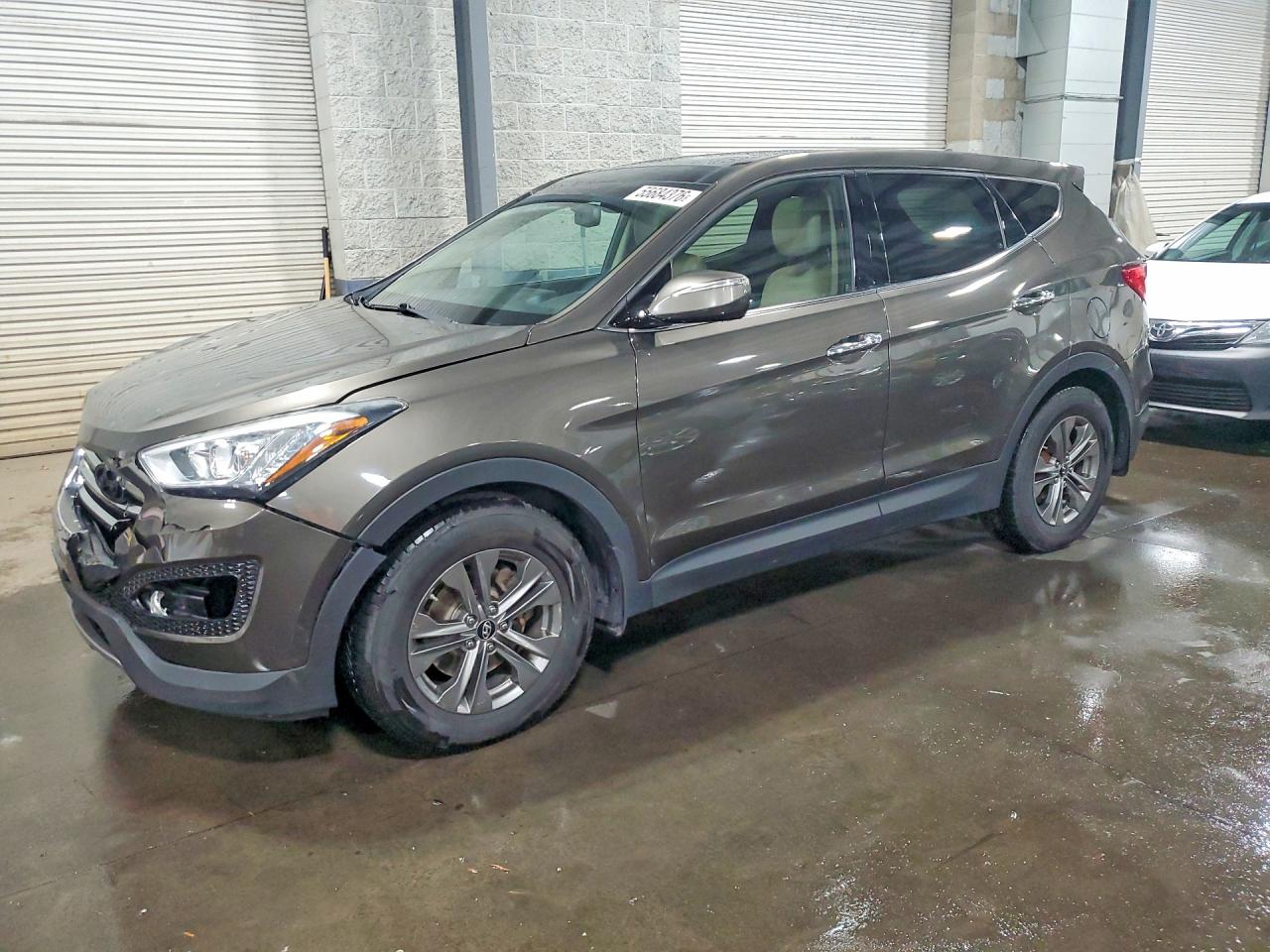 Salvage Hyundai SANTA FE Image