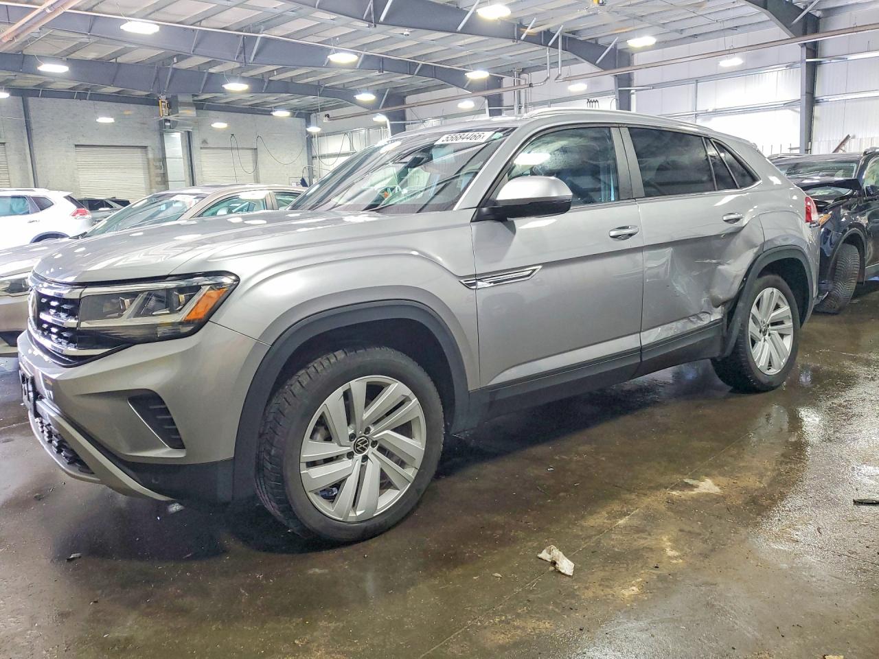 Salvage Volkswagen Atlas Image