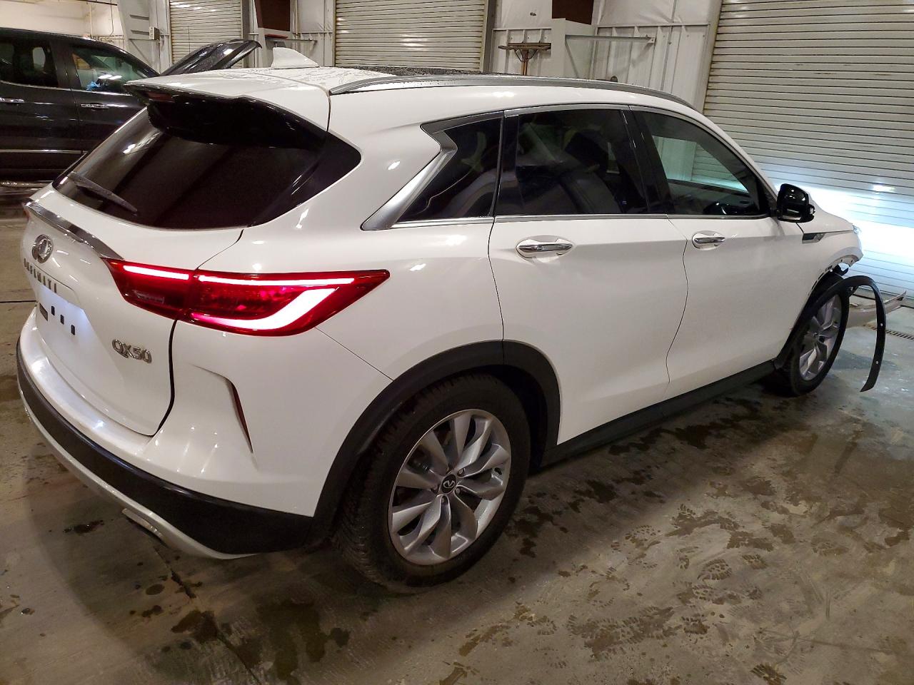 INFINITI Qx Luxe
