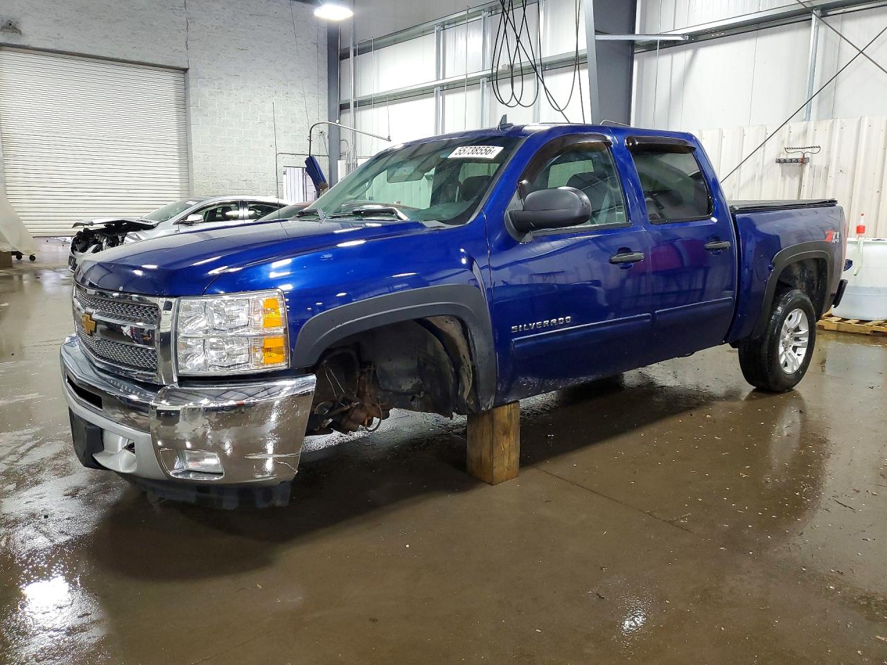 Salvage Chevrolet Silverado Image