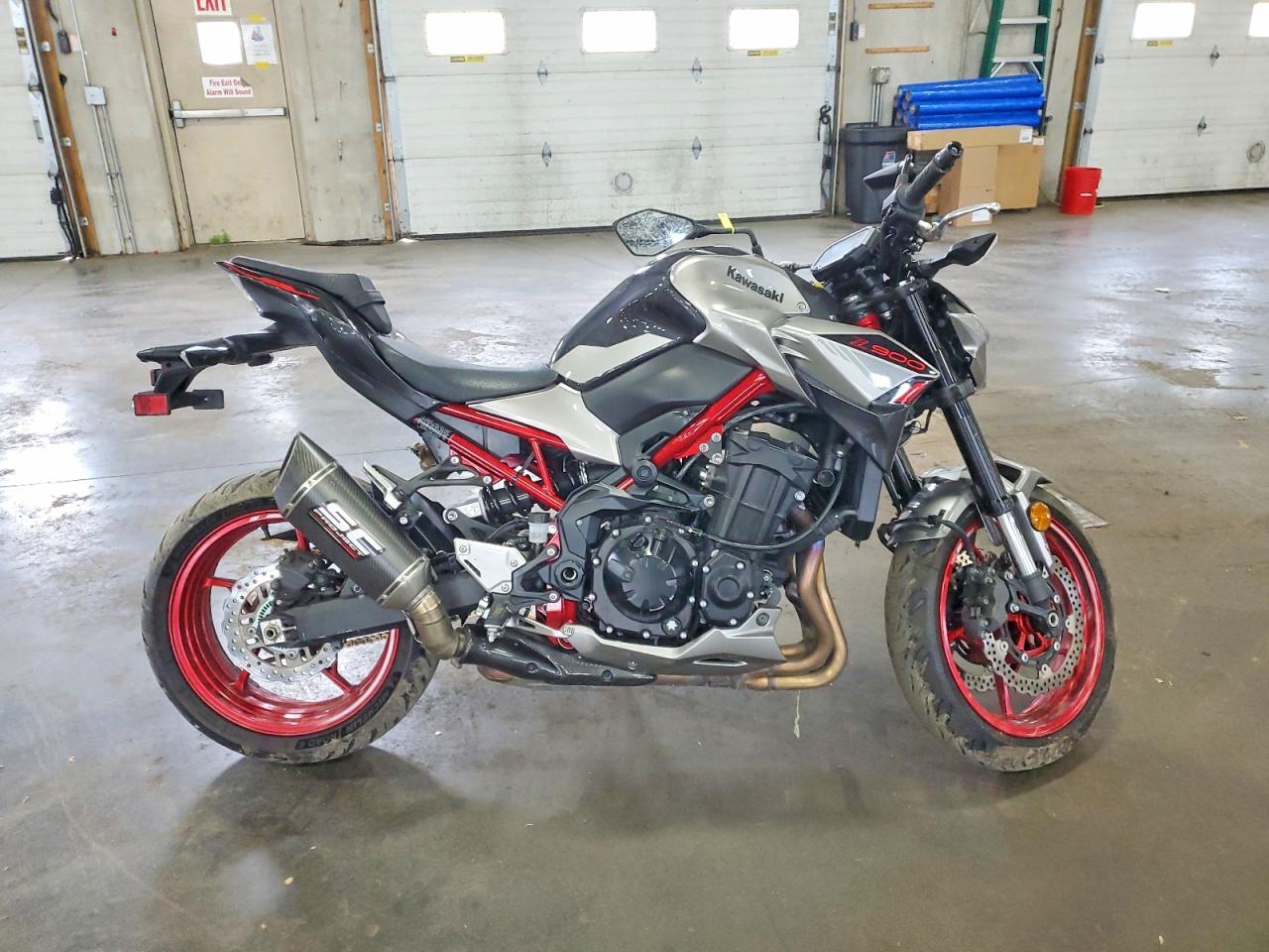 Salvage Kawasaki Z Zr 1000 Image