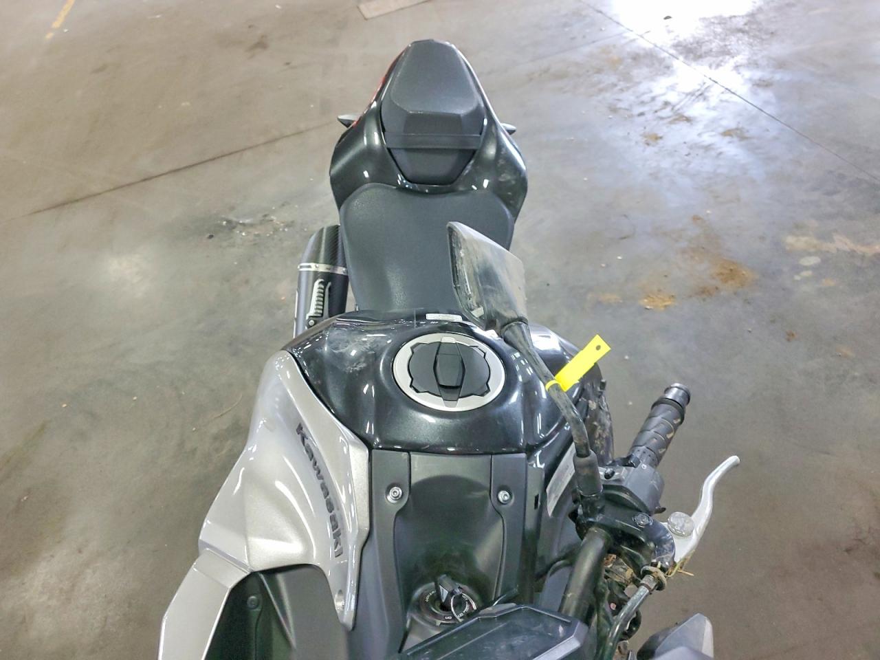 Kawasaki Z Zr 1000 F