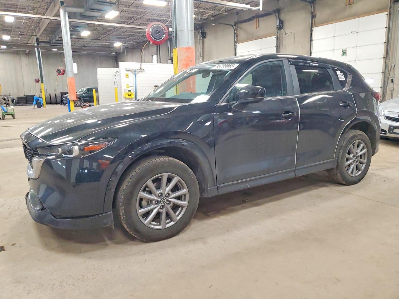 Salvage Mazda Cx Image