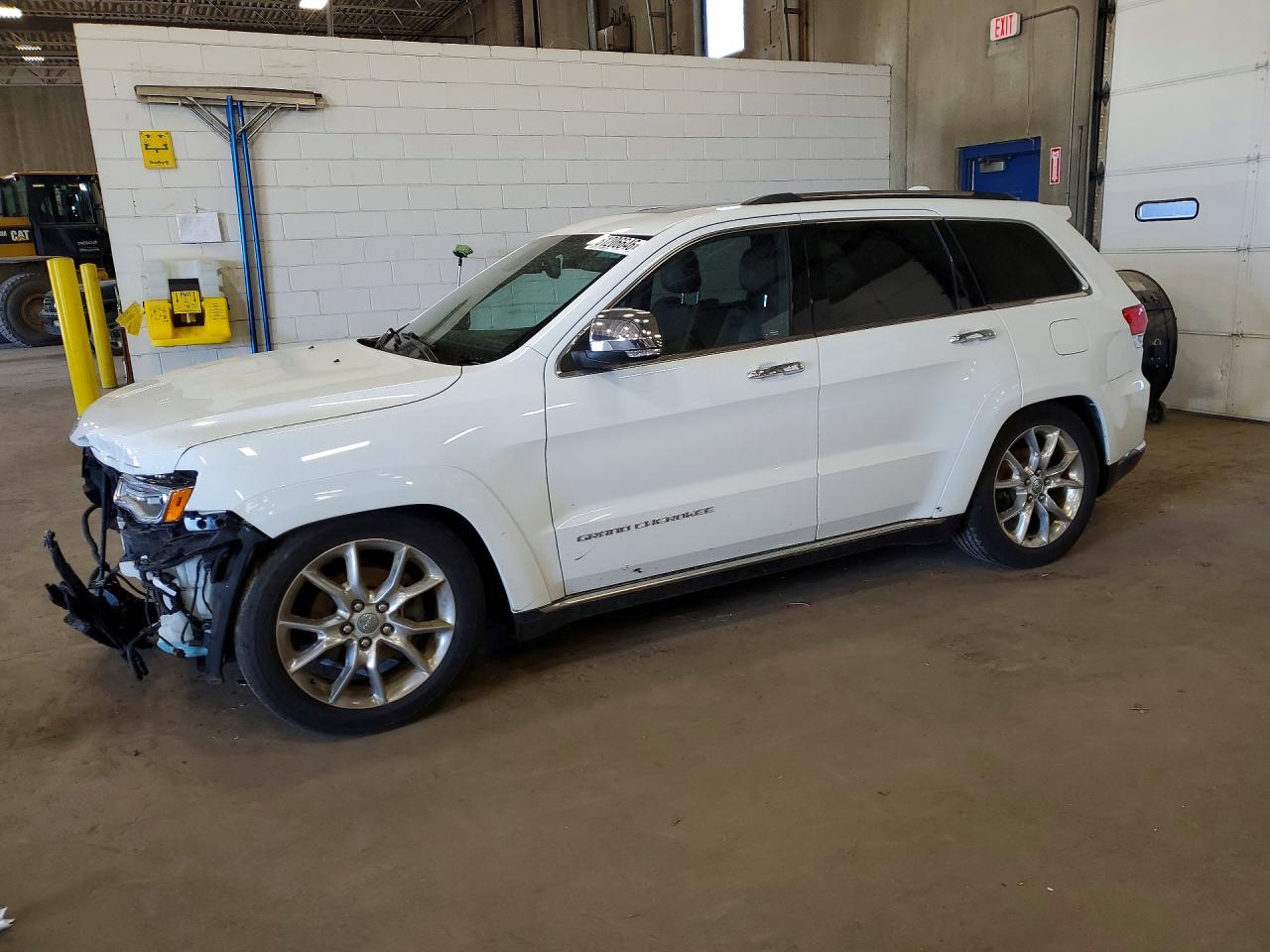 Salvage Jeep Cherokee Image