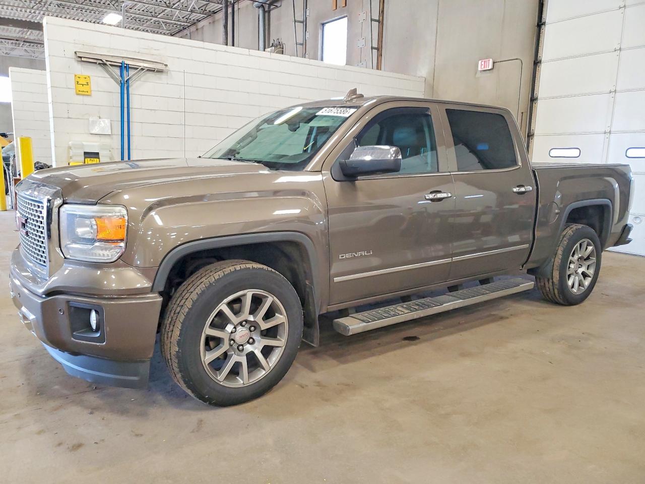 Salvage GMC Sierra Image