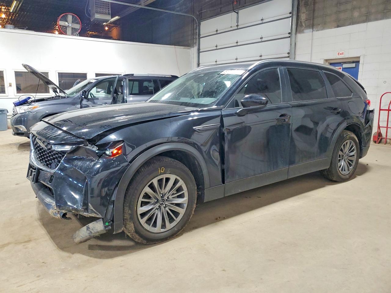 Salvage Mazda Cx Image