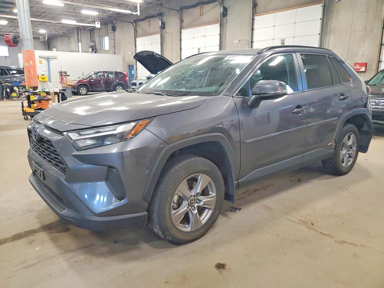 Salvage Toyota RAV4 Image