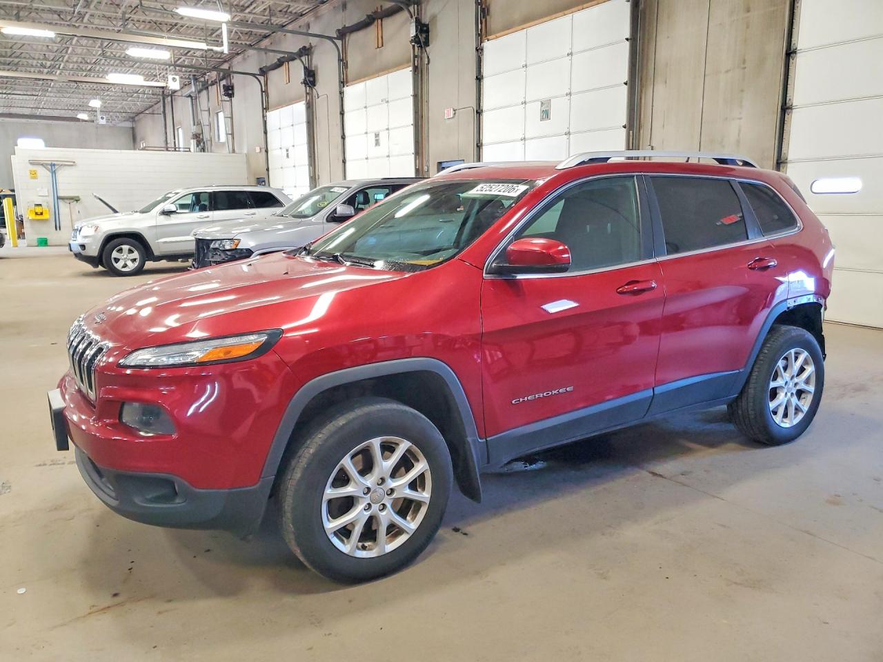 Salvage Jeep Cherokee Image