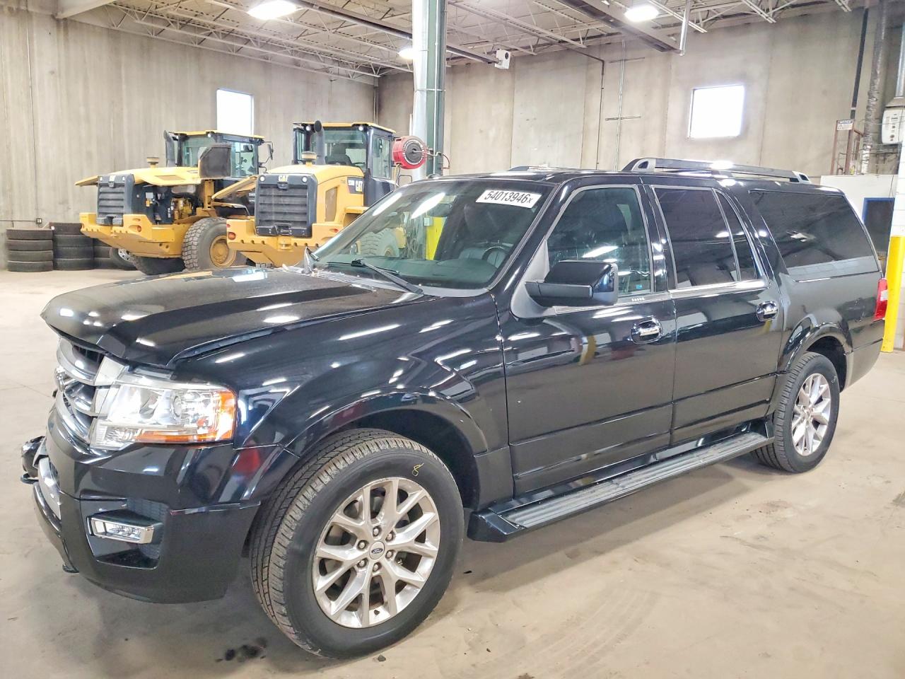 Salvage Ford Expedition Image