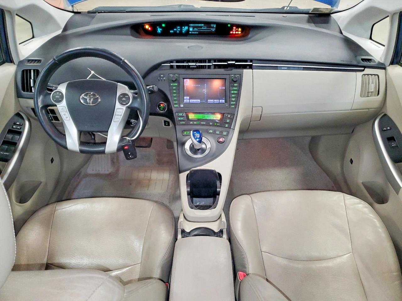 Toyota Prius V